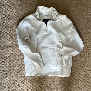 Men’s white American Eagle quarter zip sweatshirt size M